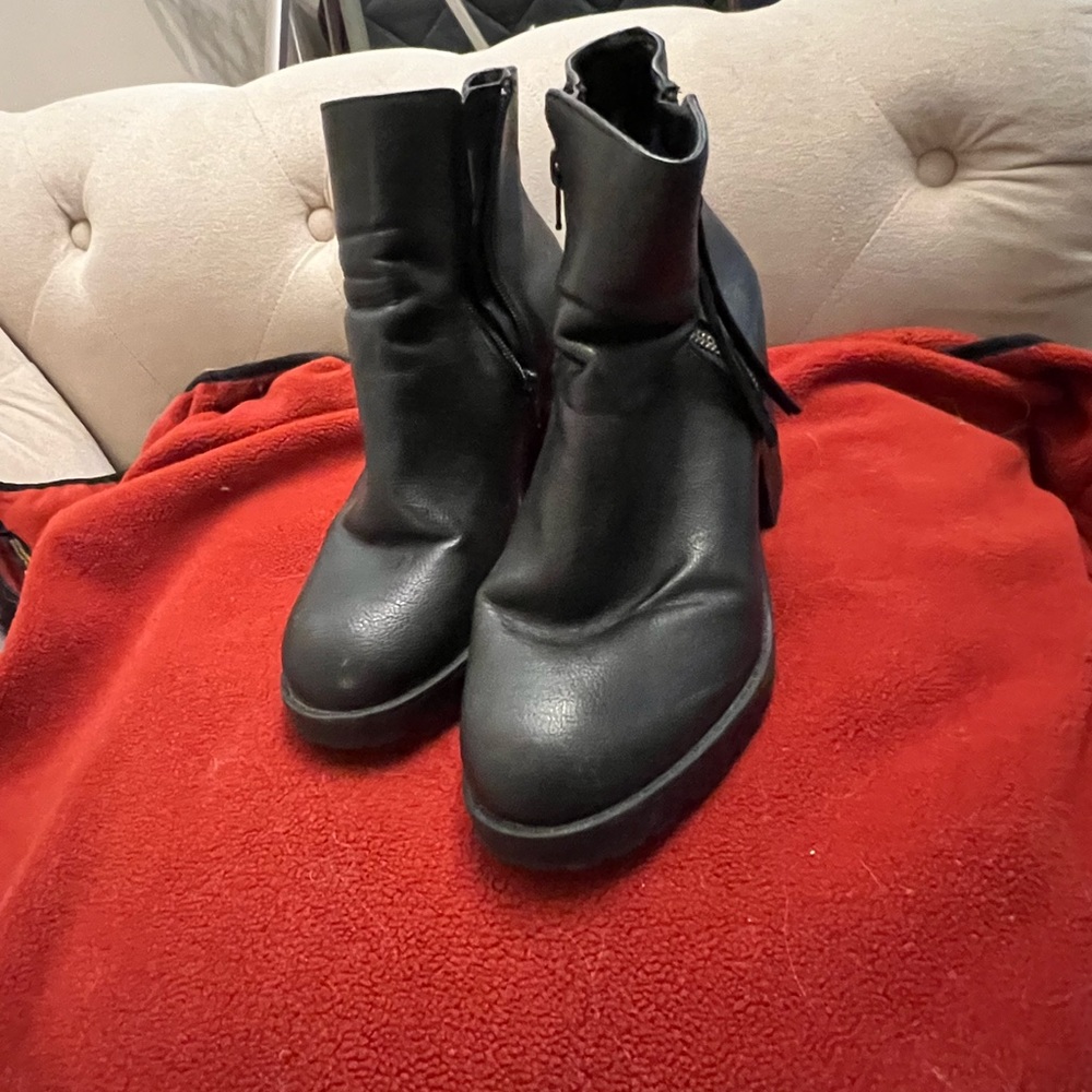 Call it Spring boots - Picture 2 of 4